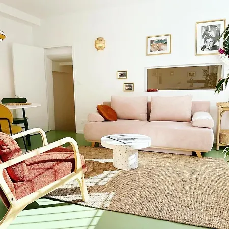 Petite Maison A La Tour Eiffel - Flat-guest Appartamento Parigi